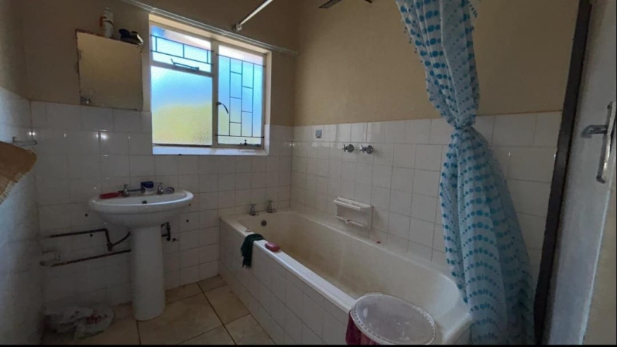  Bedroom Property for Sale in Verwoerdpark Northern Cape